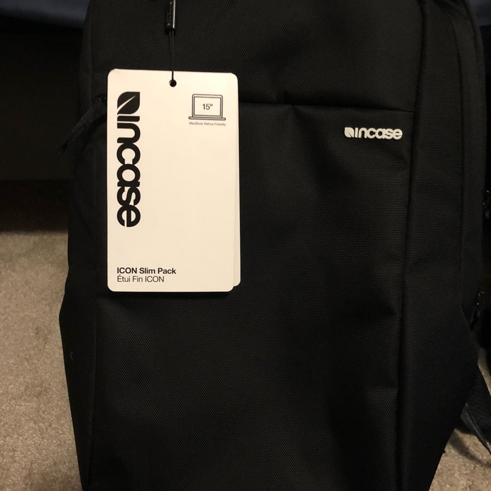 Brand new Incase Icon Slim Backpack - Picture 2 of 2